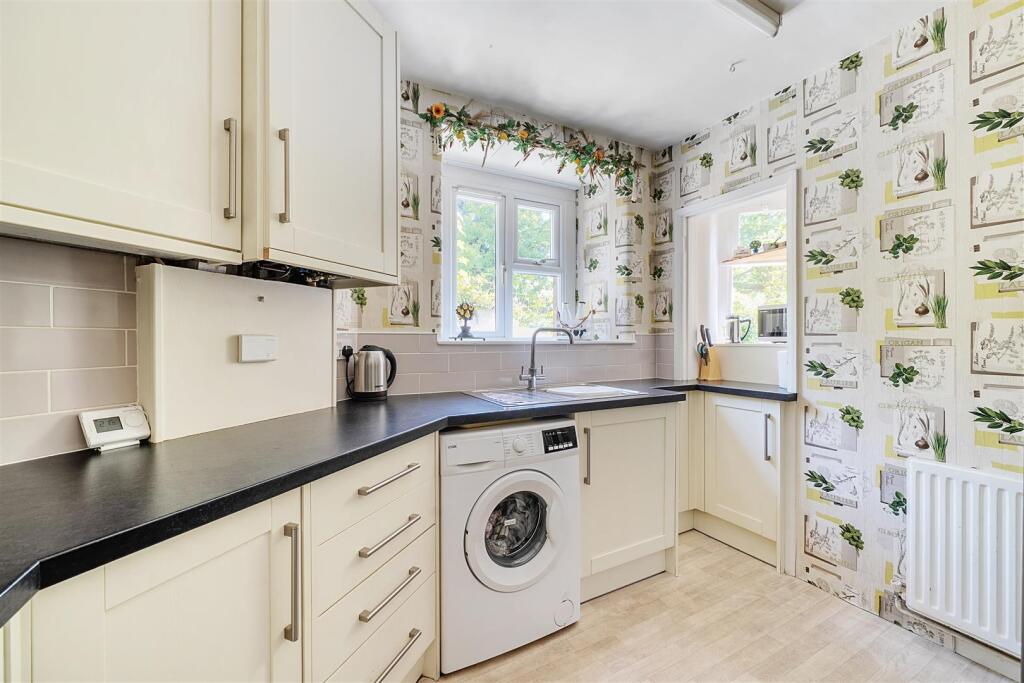 Additional image 5 of Flat 4, 93 Hendford Hill, Yeovil