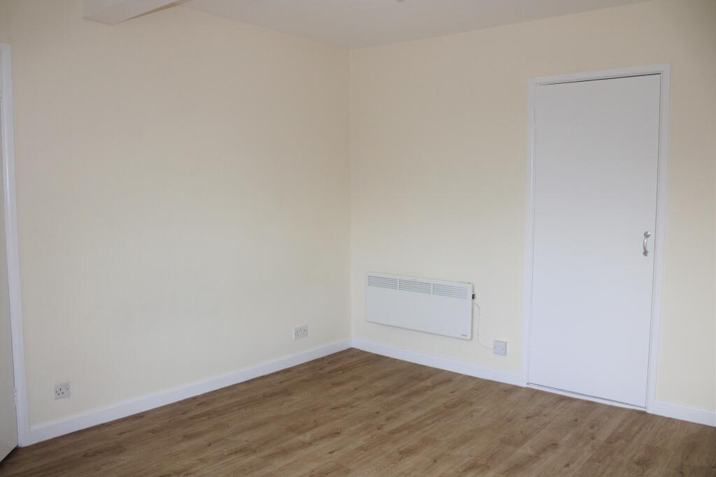 Additional image 6 of Central Yeovil