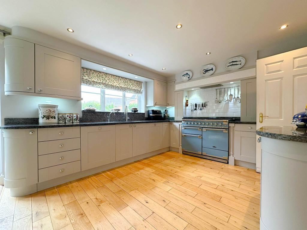 Additional image 5 of Castell Close, Trowbridge, Wiltshire, BA14 7UJ