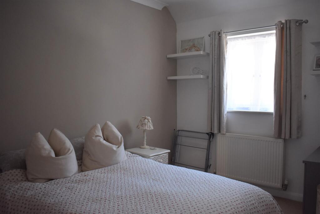 Additional image 8 of Central Yeovil