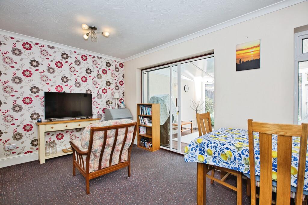 Additional image 5 of Elmhurst Avenue, Yeovil, BA21