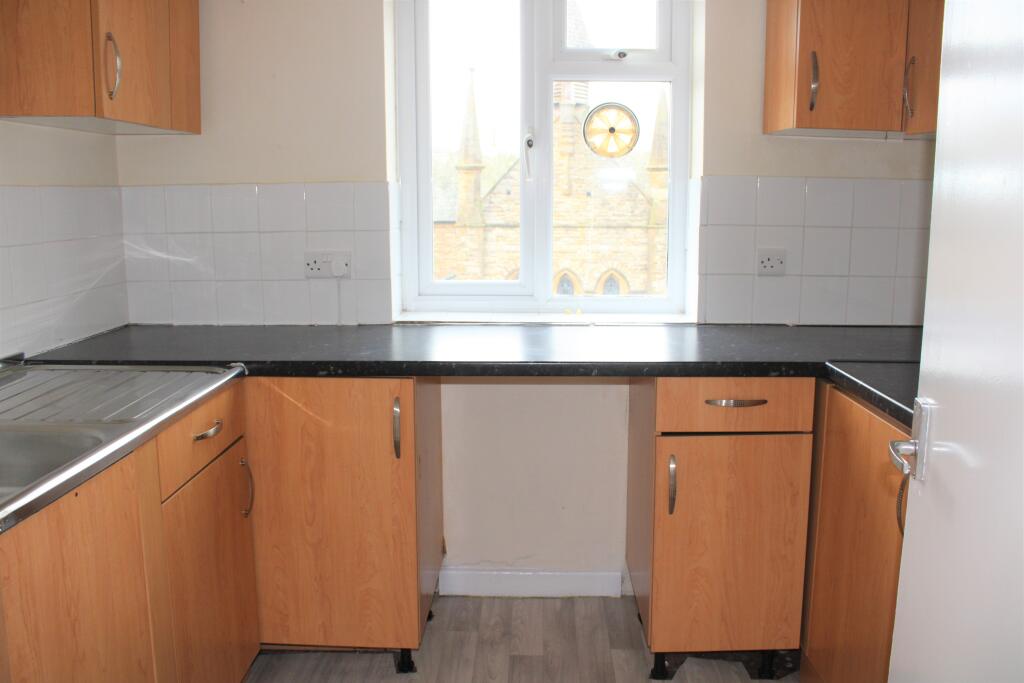 Additional image 2 of Central Yeovil