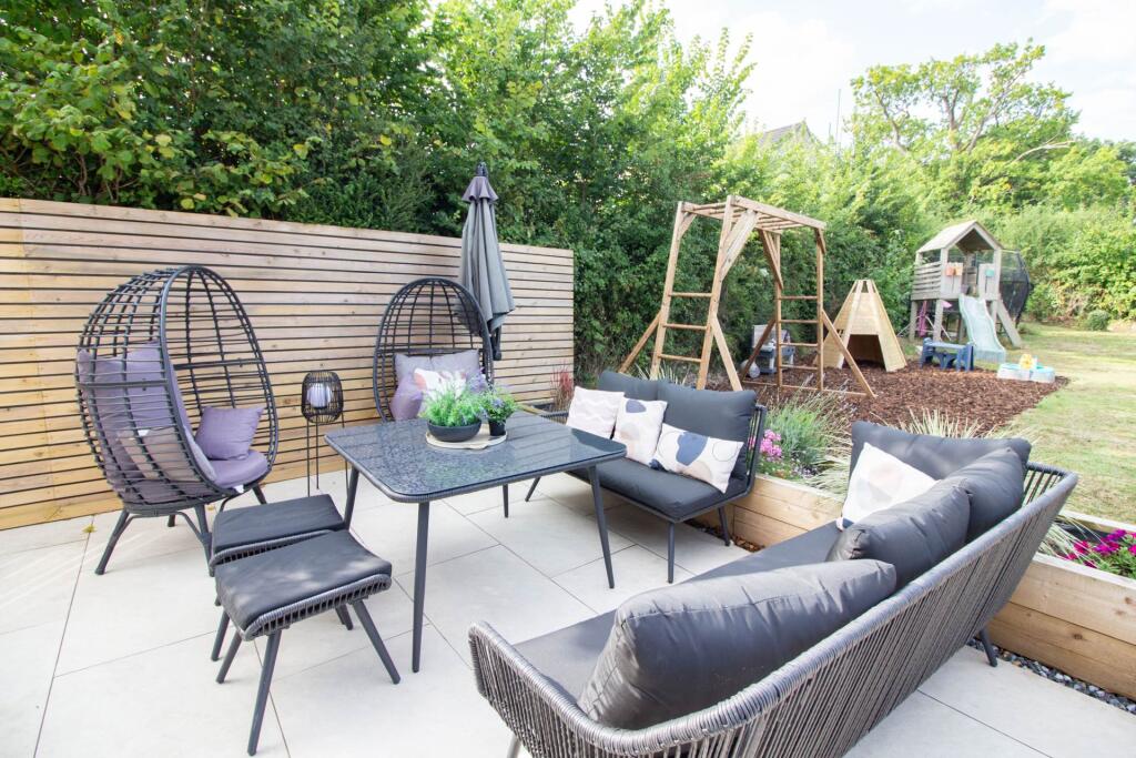 Additional image 24 of Lipyeate