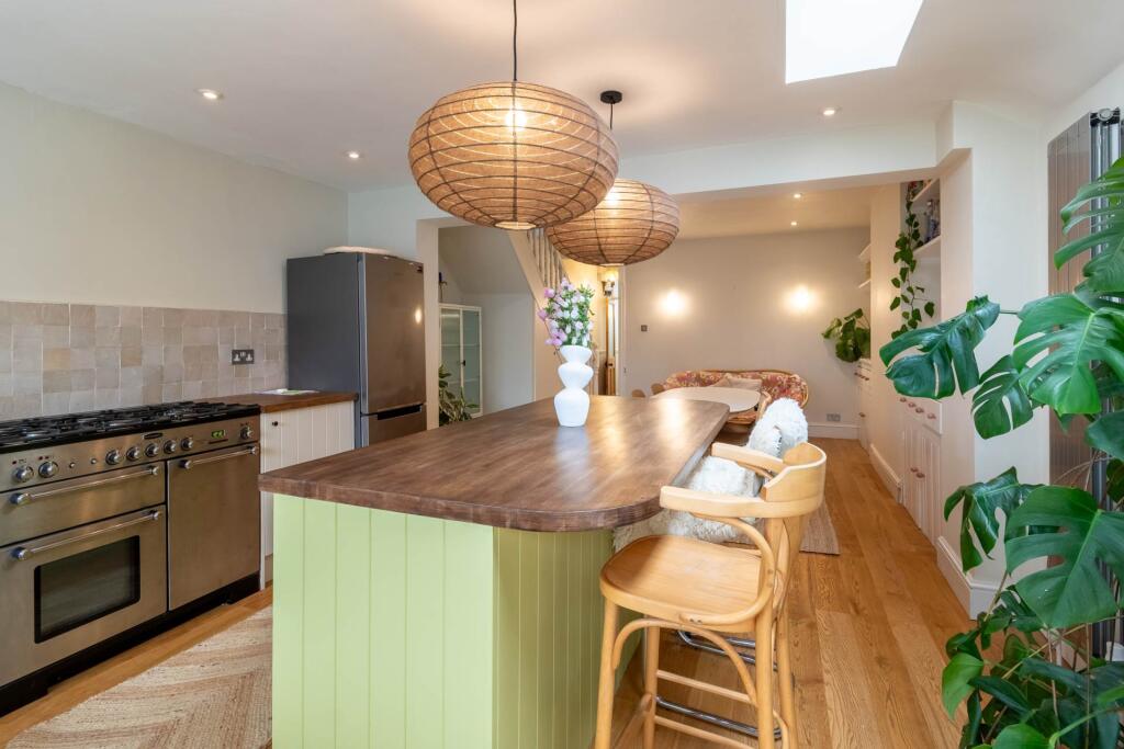 Additional image 7 of Hawthorn Grove, Bath