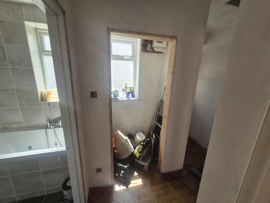 Additional image 11 of Hendford Grove, YEOVIL