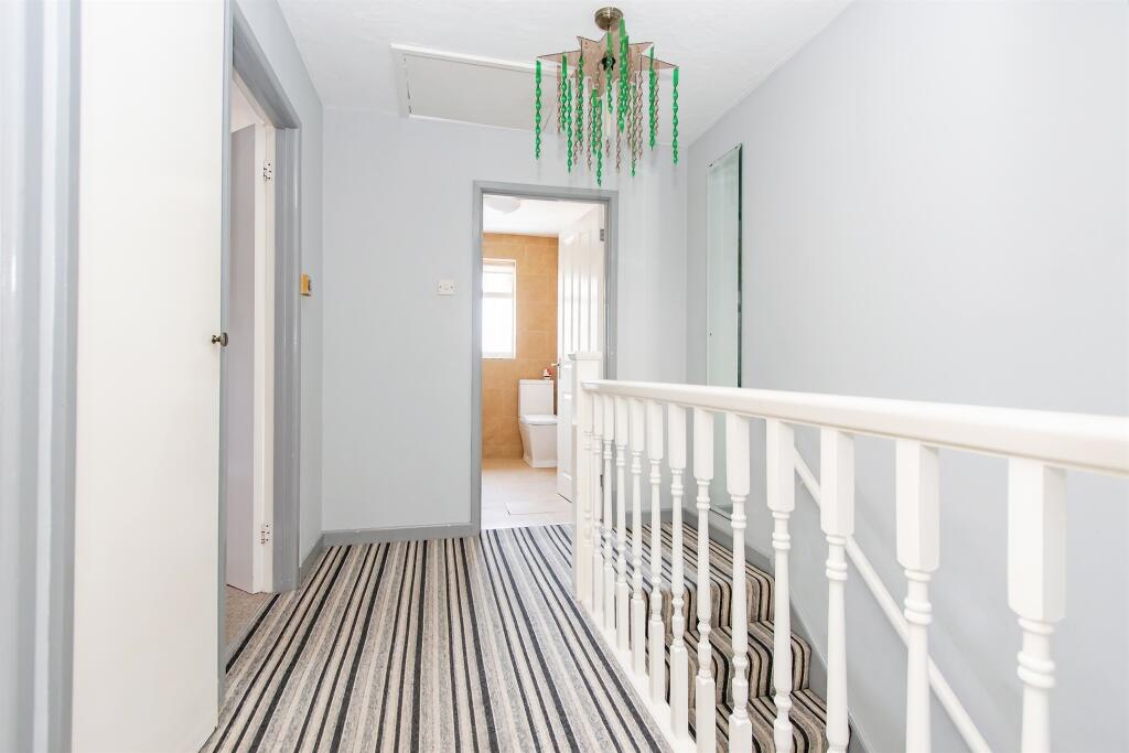 Additional image 12 of Carisbrooke Gardens, Yeovil