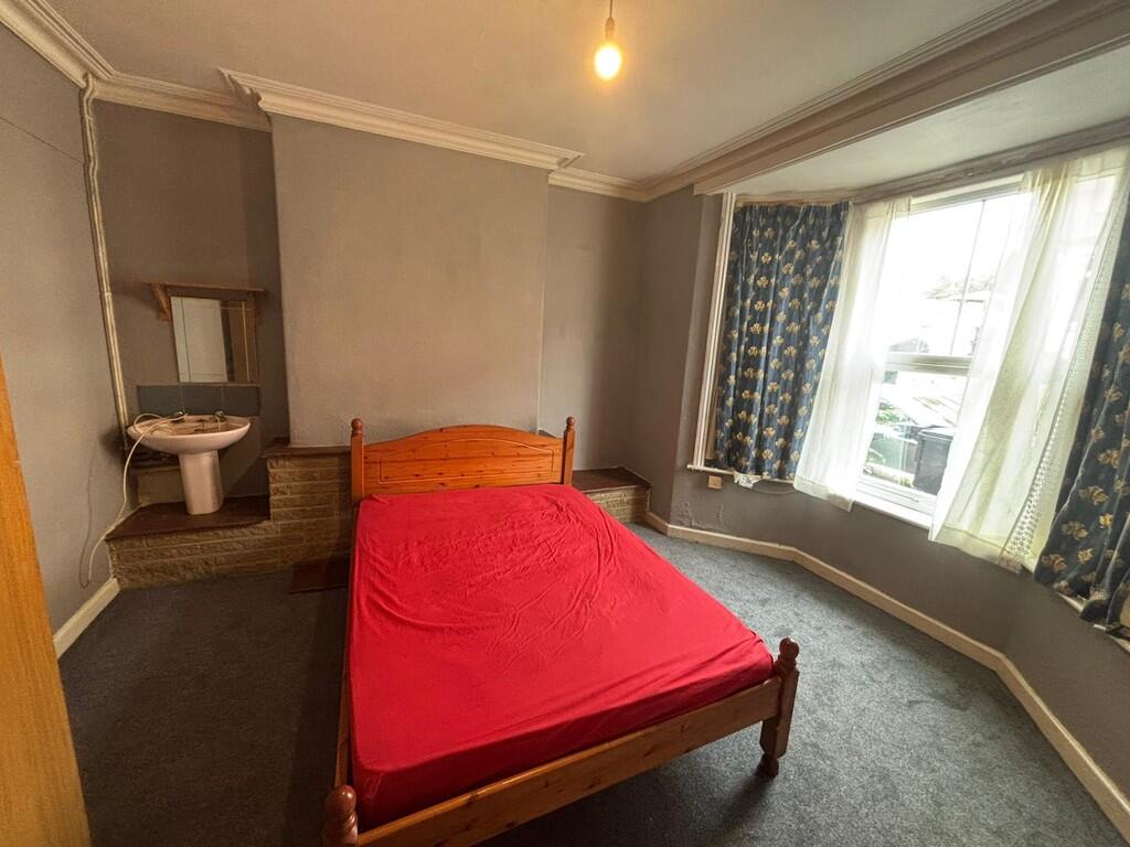 Additional image 9 of Crofton Avenue, Yeovil