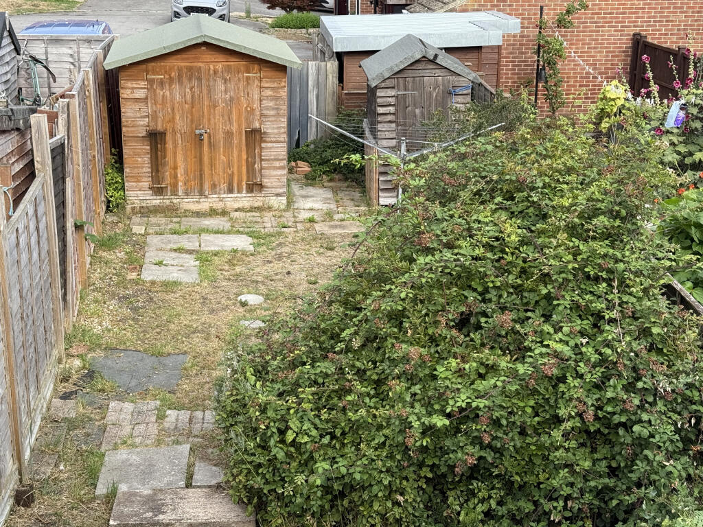 Additional image 8 of Strode Road, Street