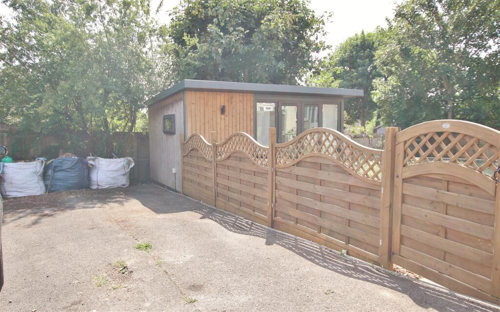 Additional image 20 of Highfield Road, Bradford-On-Avon