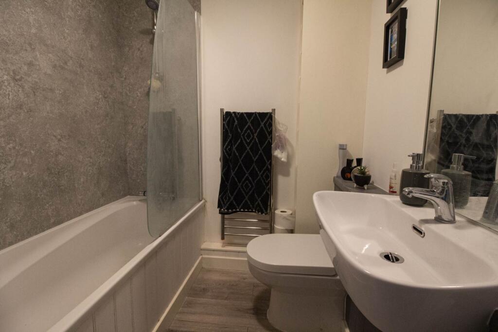 Additional image 9 of Vallis Court, Frome