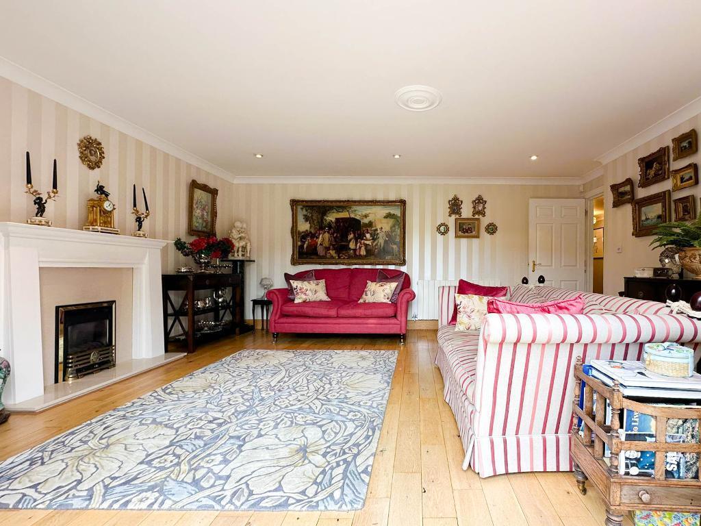 Additional image 4 of Castell Close, Trowbridge, Wiltshire, BA14 7UJ