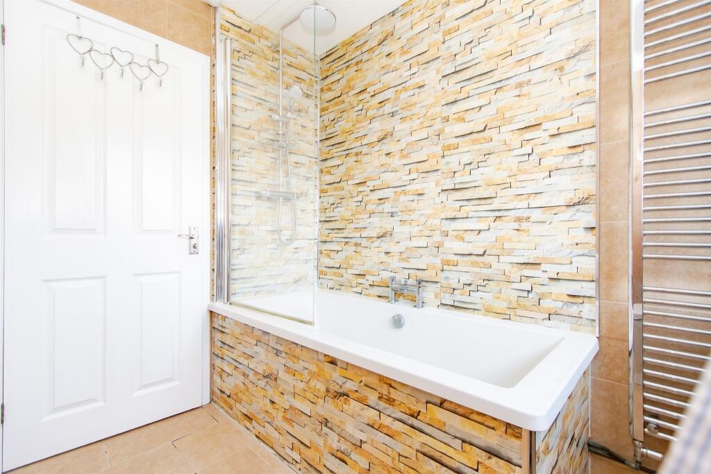 Additional image 4 of Carisbrooke Gardens, Yeovil