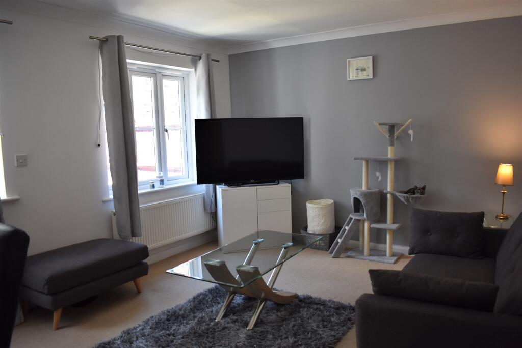 Additional image 5 of Central Yeovil