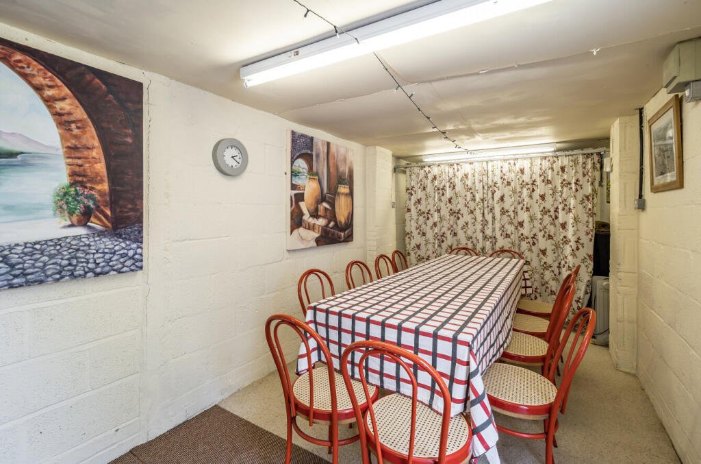 Additional image 8 of Rivers Road, Yeovil, BA21