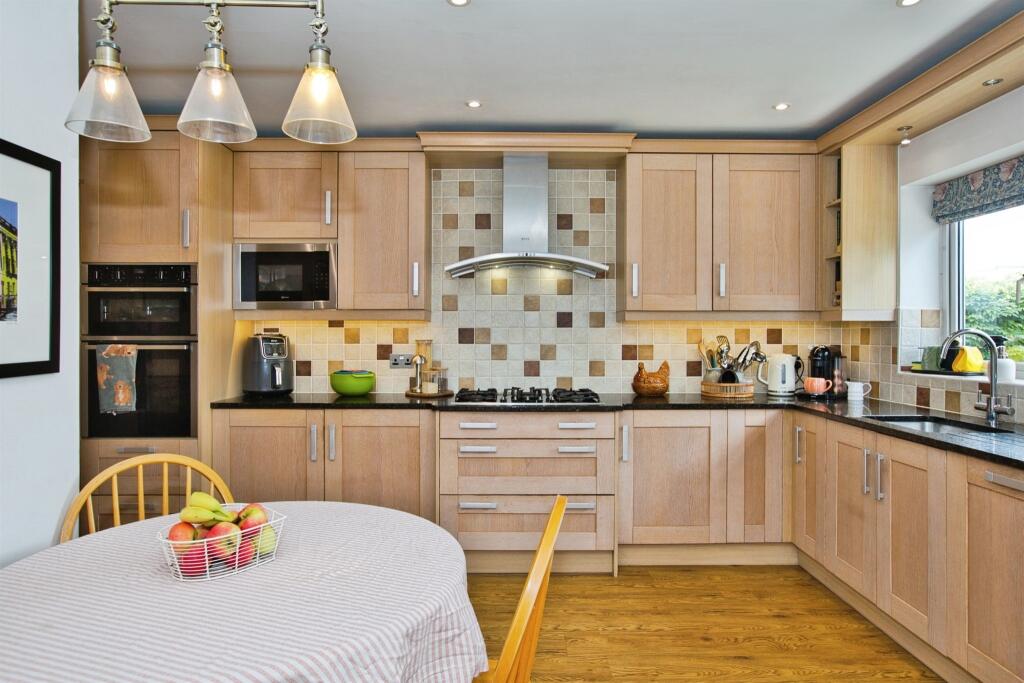 Additional image 6 of Beaconfield Road, Yeovil