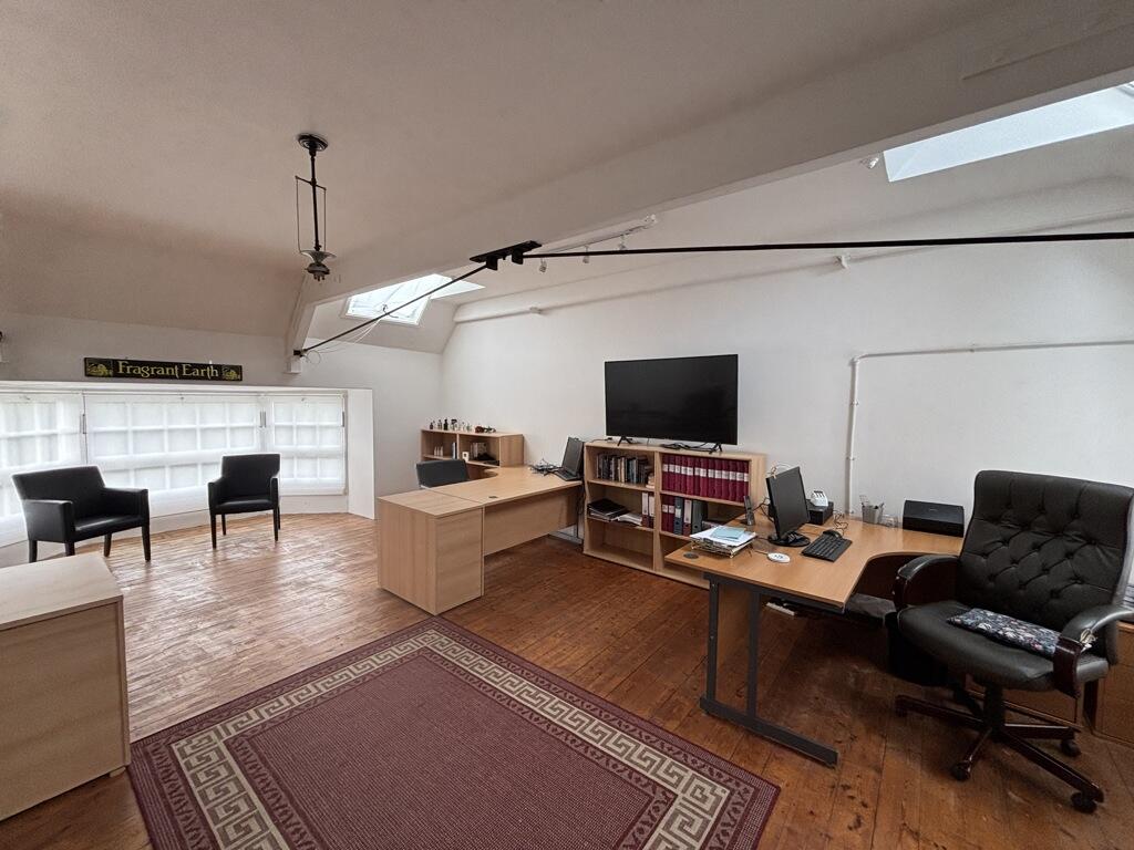 Additional image 6 of 15 Market Place, Wells, Somerset, BA5 2RF