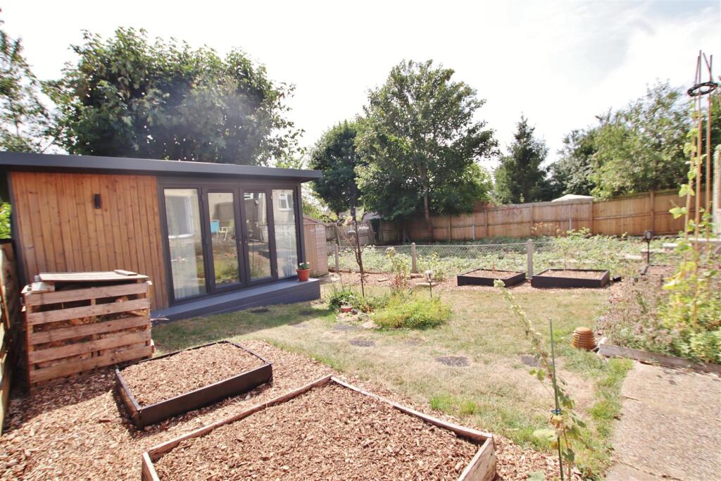 Additional image 17 of Highfield Road, Bradford-On-Avon