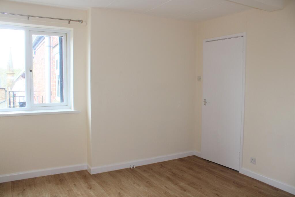 Additional image 5 of Central Yeovil