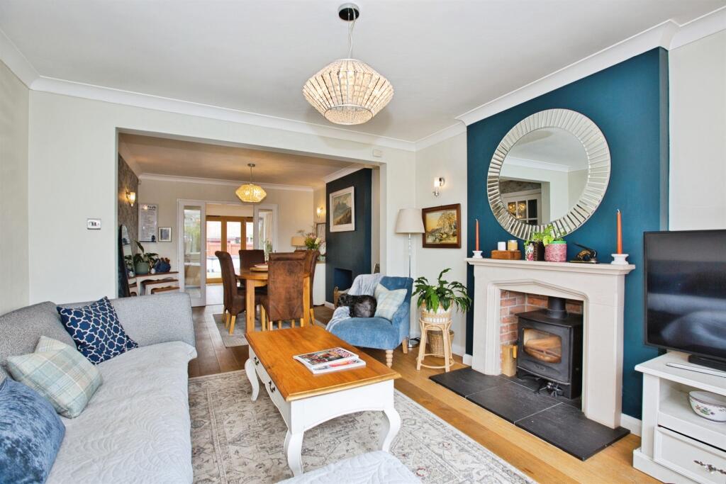 Additional image 3 of Beaconfield Road, Yeovil