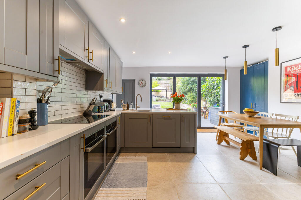 Additional image 16 of Prior Park Road, Bath, BA2