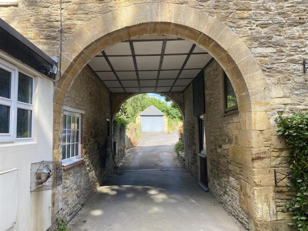 Additional image 9 of Holywell, East Coker