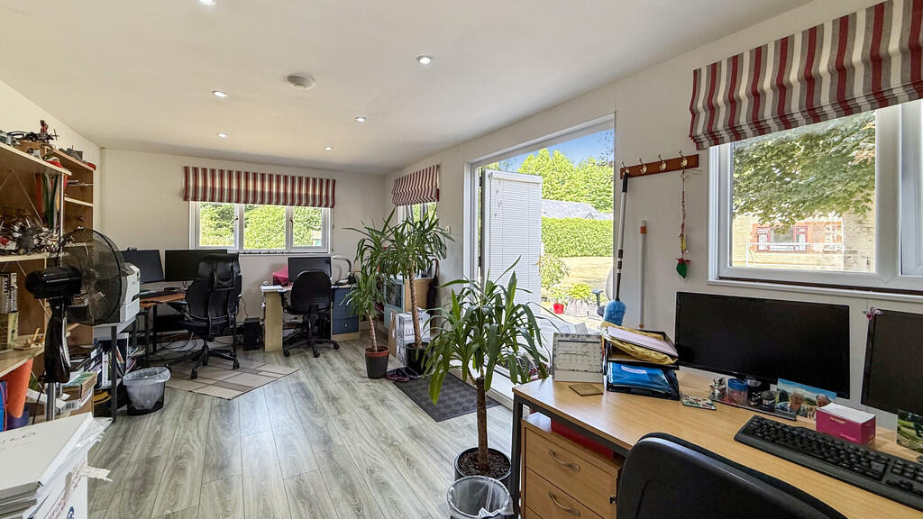 Additional image 17 of Park Lane, Heytesbury