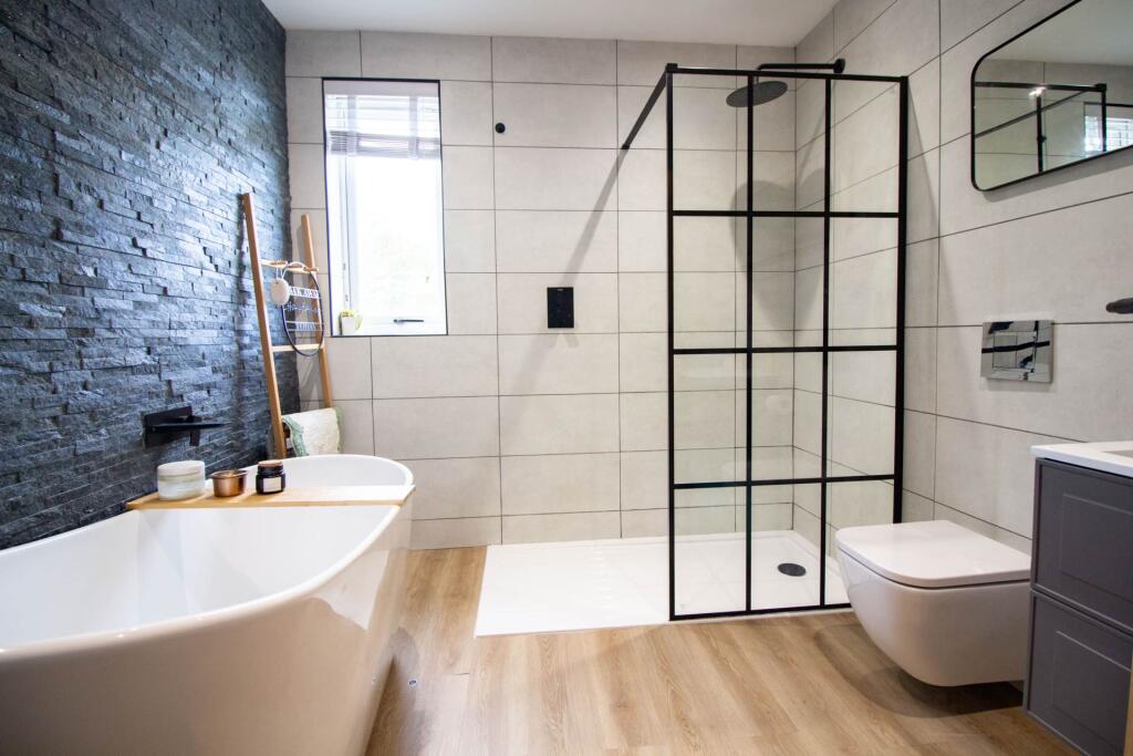 Additional image 20 of Lipyeate