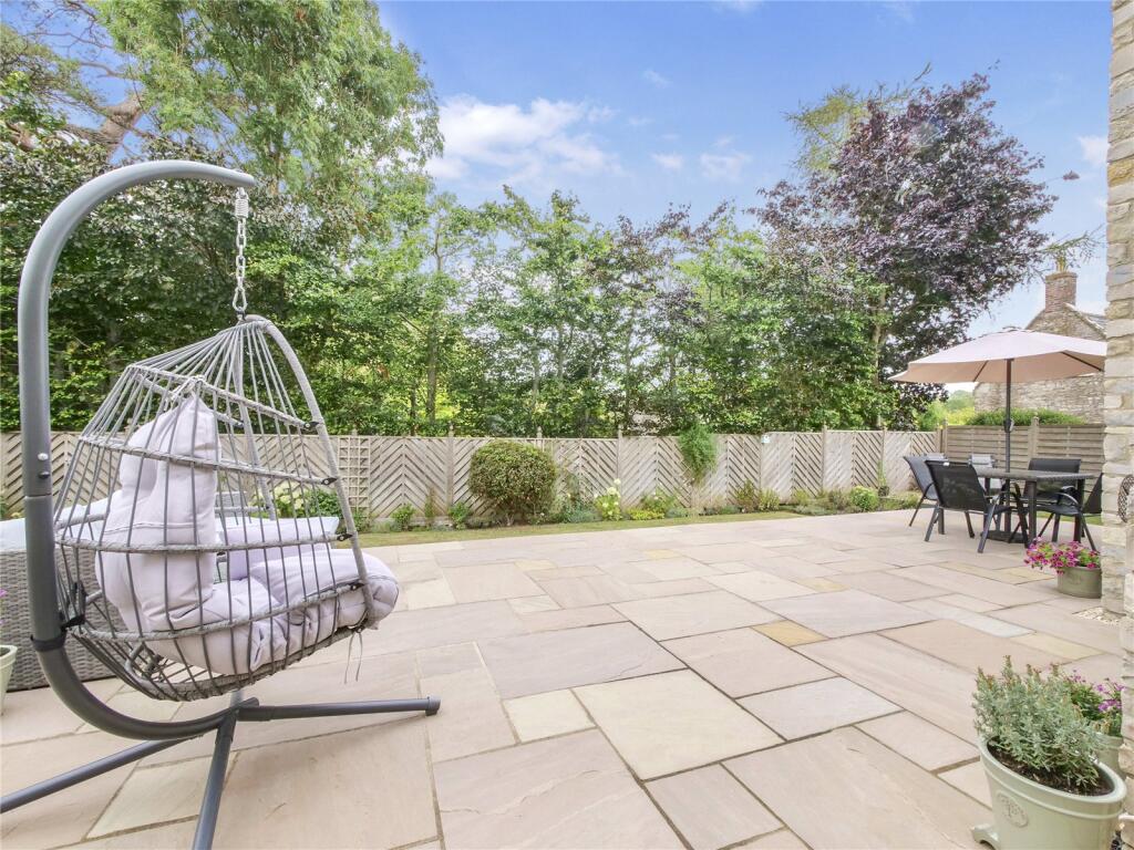 Additional image 21 of An exceptional four bedroom detached family home with spacious interiors, generous gardens, garage and driveway.