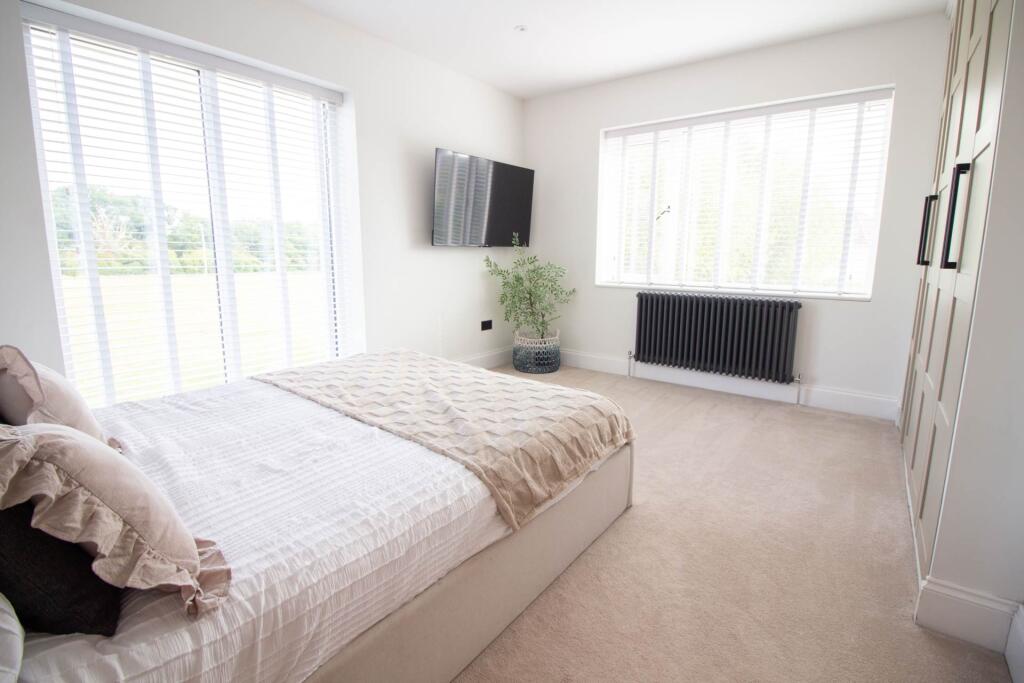 Additional image 15 of Lipyeate