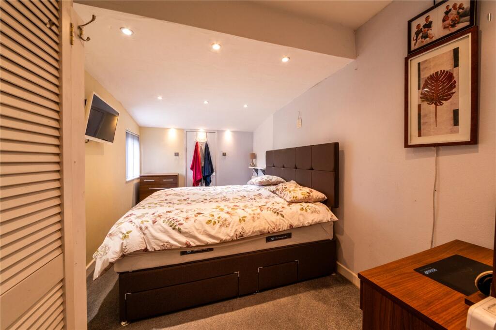 Additional image 12 of Field Close, Westbury