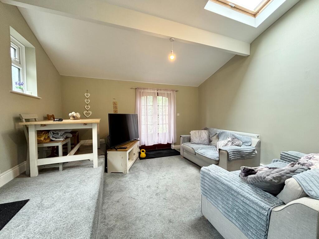 Additional image 4 of Victoria Road, Warminster, BA12