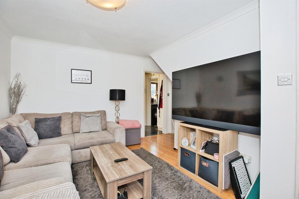 Additional image 3 of Blackmore Chase, Wincanton