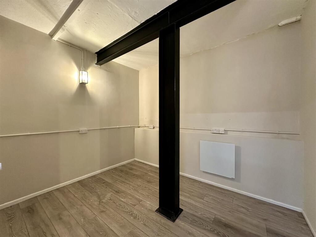 Additional image 44 of Spring Lane, Colne