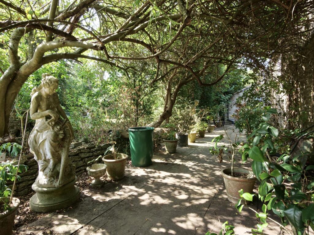 Additional image 36 of Manor House, Templecombe - No Onward Chain