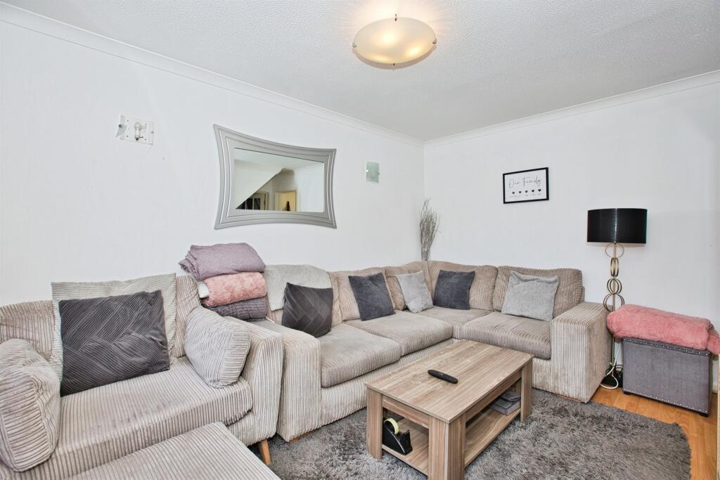 Additional image 4 of Blackmore Chase, Wincanton