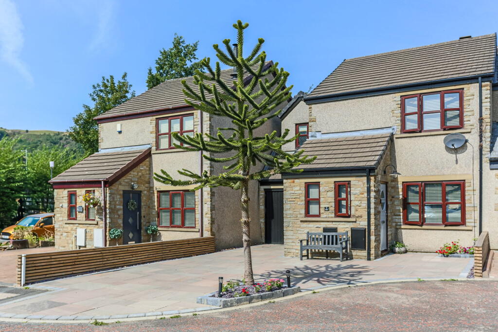 Property image for Lee Brook Close, Rawtenstall, Rossendale, BB4 8