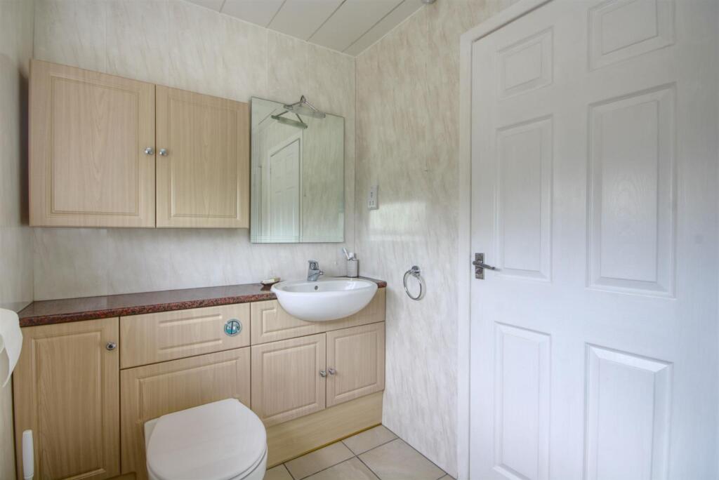 Additional image 11 of Reeval Close, Earby