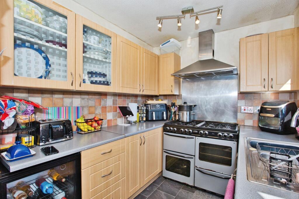 Additional image 6 of Blackmore Chase, Wincanton