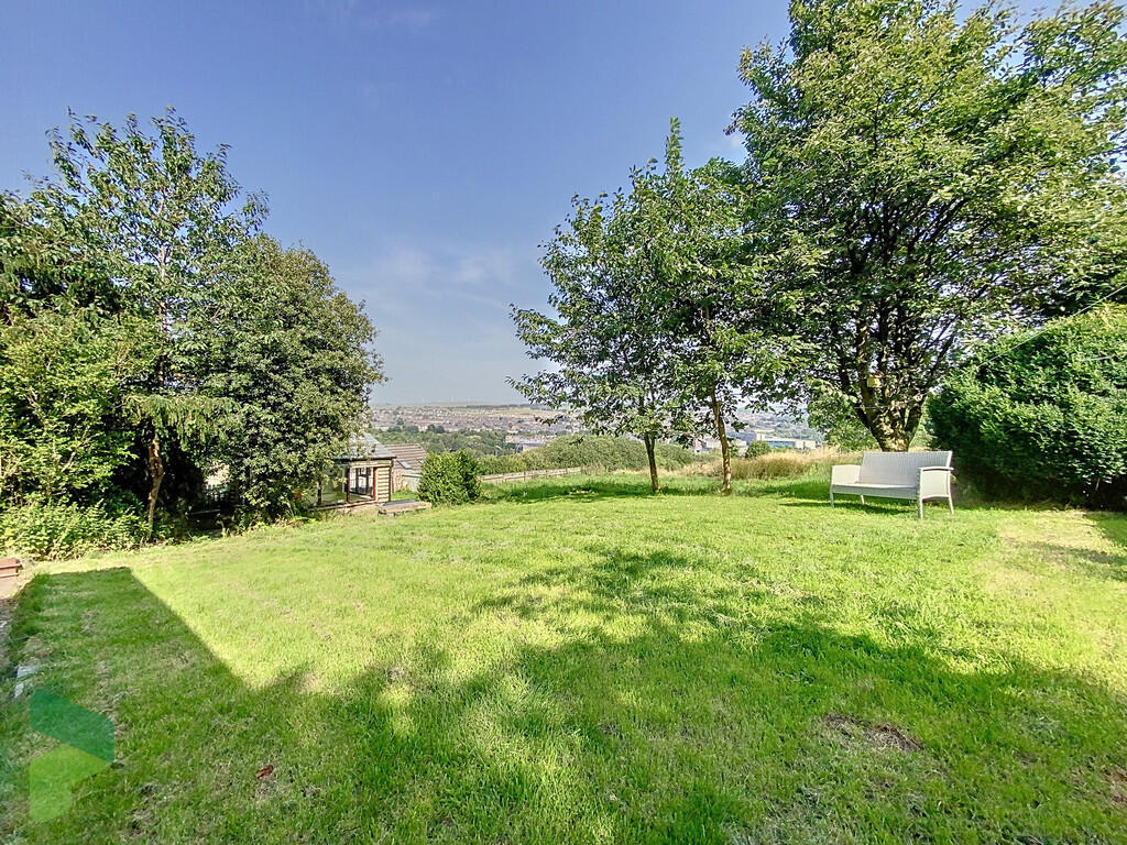Additional image 52 of Woodside Bank, Off Willow Bank Lane