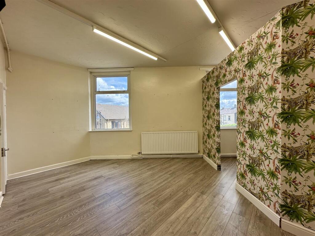 Additional image 24 of Spring Lane, Colne