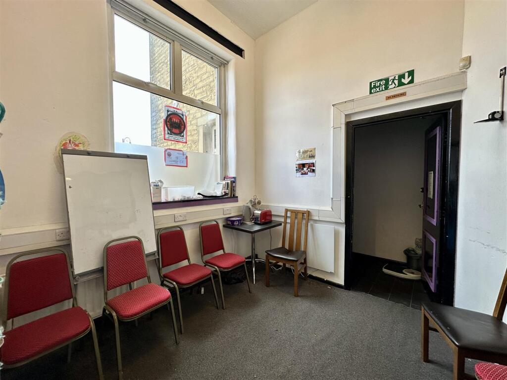 Additional image 31 of Spring Lane, Colne