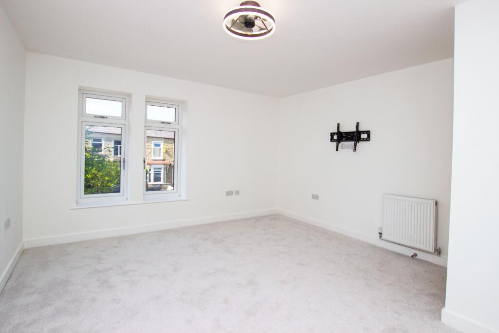 Additional image 11 of 'Ingleside House' St Albans Road