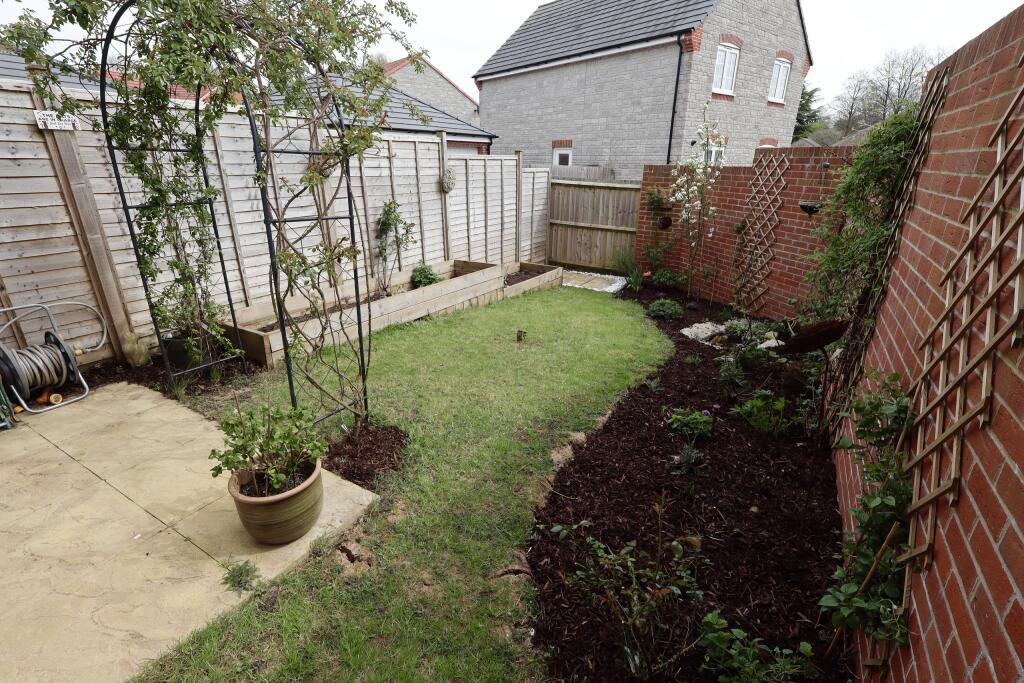 Additional image 15 of Edge of Wells