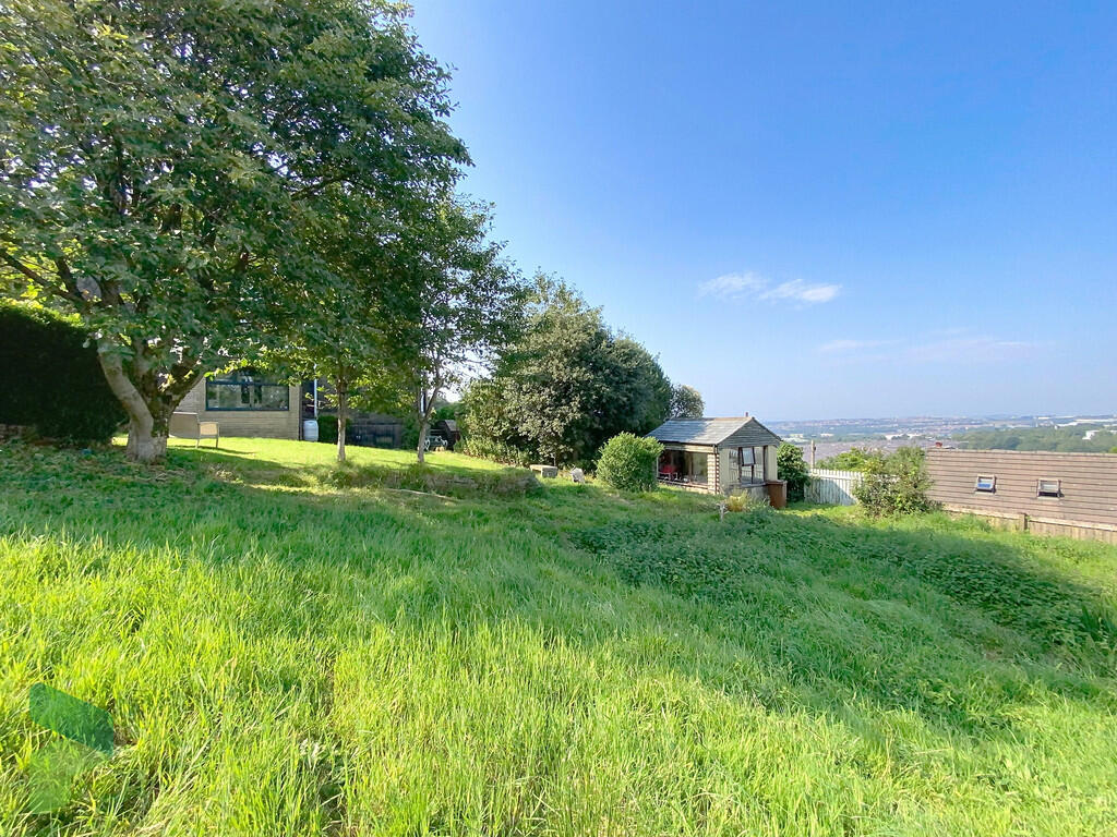 Additional image 54 of Woodside Bank, Off Willow Bank Lane
