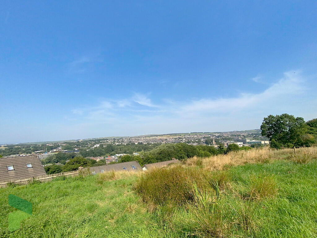 Additional image 47 of Woodside Bank, Off Willow Bank Lane