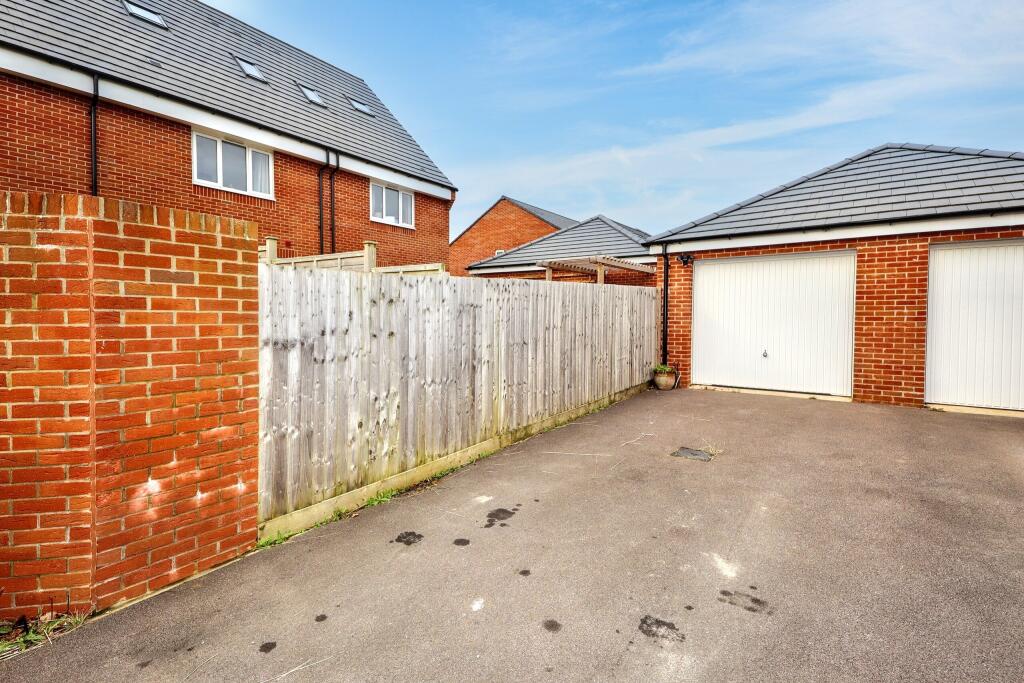 Additional image 8 of Edge of Wells