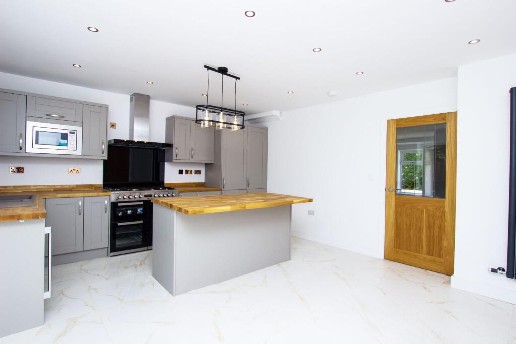 Additional image 7 of 'Ingleside House' St Albans Road