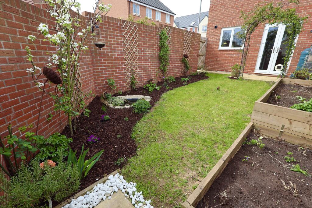 Additional image 17 of Edge of Wells