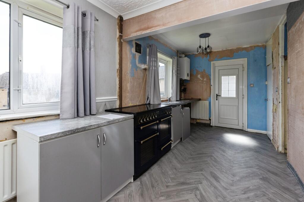 Additional image 18 of Wardle Crescent, Keighley