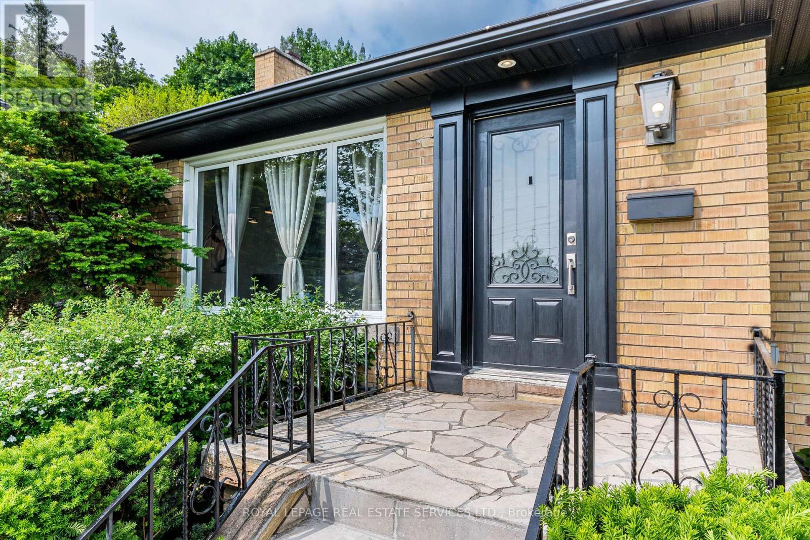 Property image for 42 GLEN AGAR DRIVE|Toronto (Princess-Rosethorn), Ontario M9B5L9